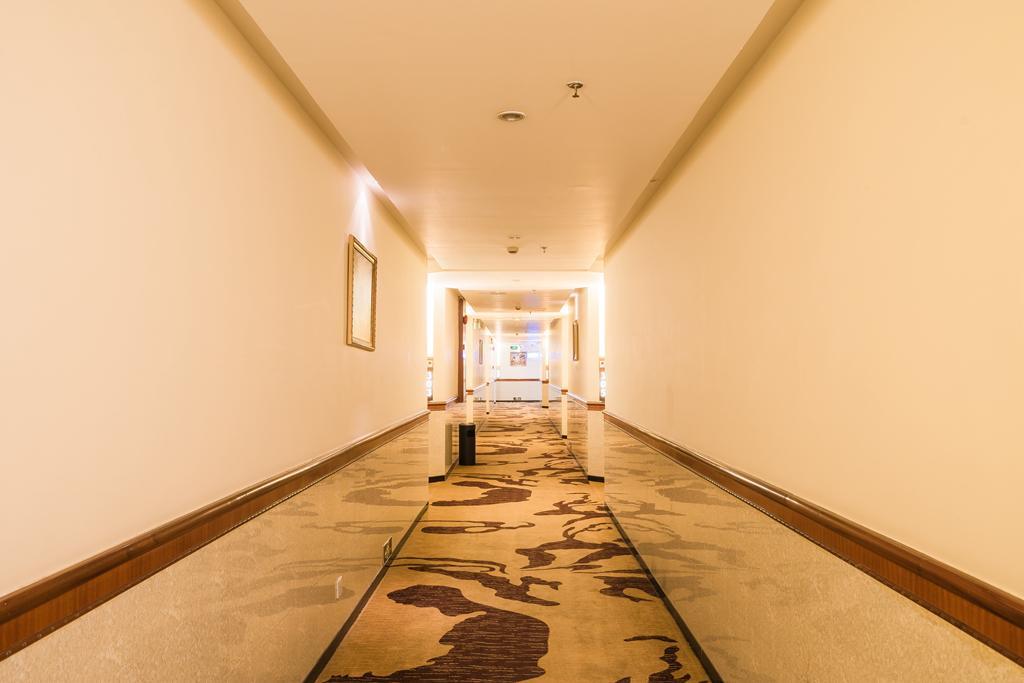 James Joyce Coffetel Hotel Guangzhou Shi Jing City Square Branch Экстерьер фото