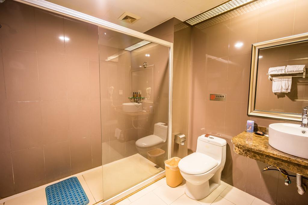 James Joyce Coffetel Hotel Guangzhou Shi Jing City Square Branch Экстерьер фото