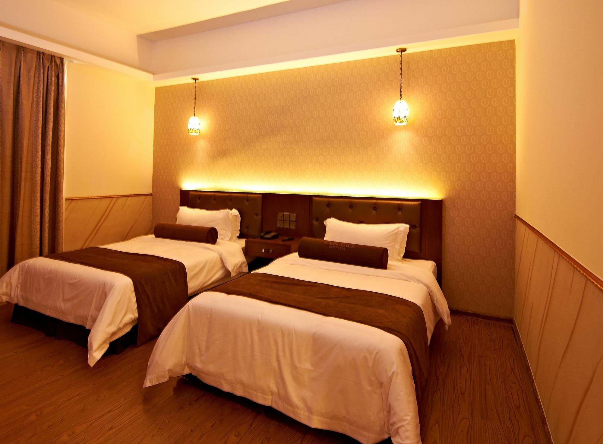 James Joyce Coffetel Hotel Guangzhou Shi Jing City Square Branch Экстерьер фото
